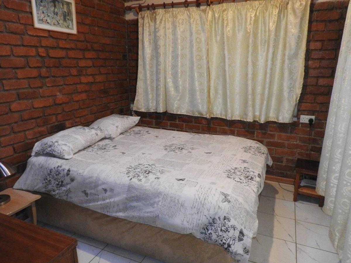 Madrugada Villa Mutare ภายนอก รูปภาพ